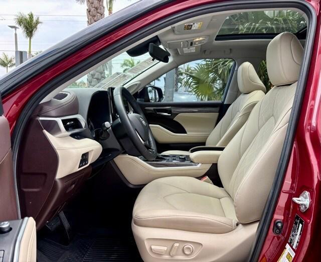 used 2021 Toyota Highlander car, priced at $42,230