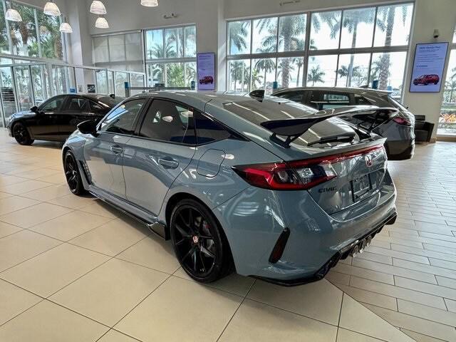 new 2025 Honda Civic Type R car, priced at $46,545