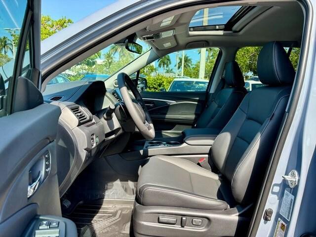 new 2025 Honda Ridgeline car, priced at $43,856