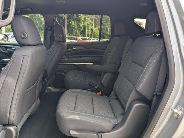 new 2025 Chevrolet Traverse car, priced at $39,095