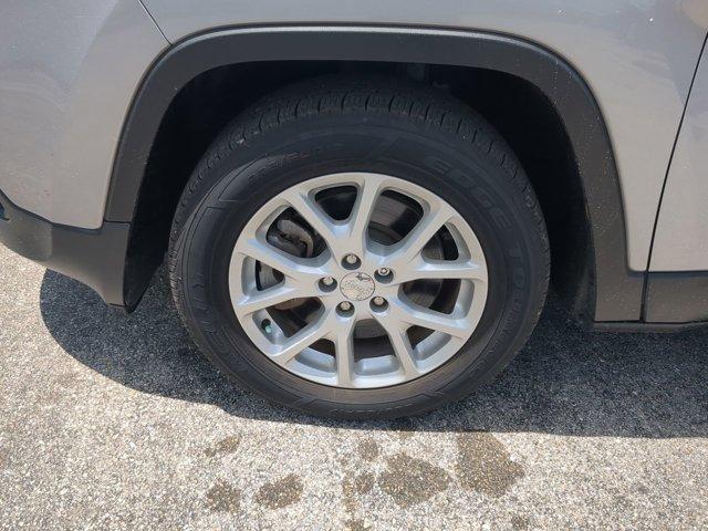used 2018 Jeep Cherokee car, priced at $16,484