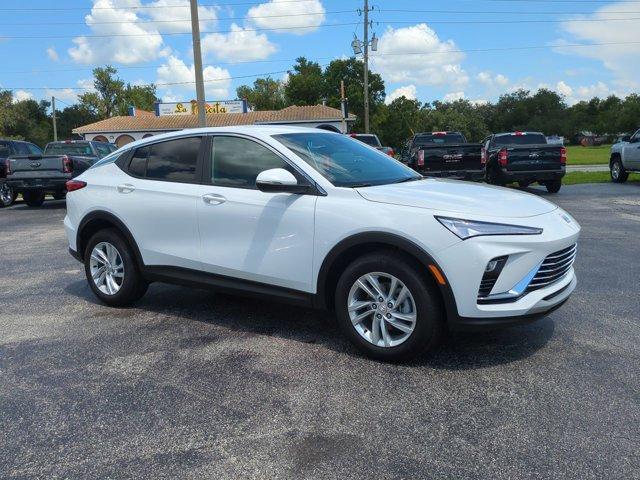 new 2025 Buick Envista car, priced at $22,984