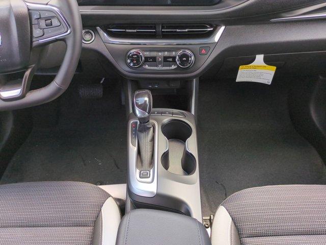 new 2025 Buick Envista car, priced at $22,984