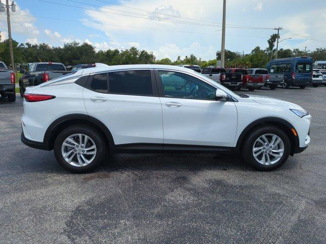 new 2025 Buick Envista car, priced at $22,984