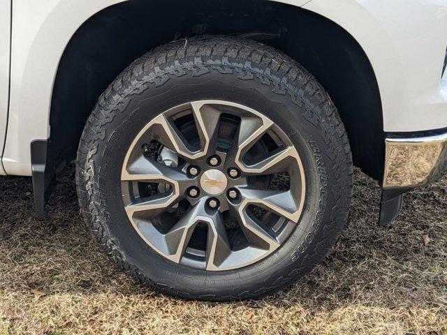 new 2025 Chevrolet Silverado 1500 car, priced at $50,984