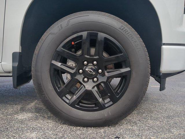 used 2025 Chevrolet Silverado 1500 car, priced at $38,984