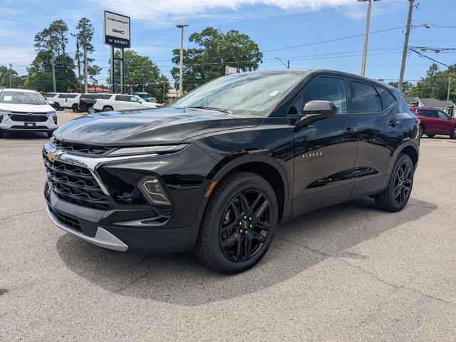 new 2025 Chevrolet Blazer car, priced at $33,984