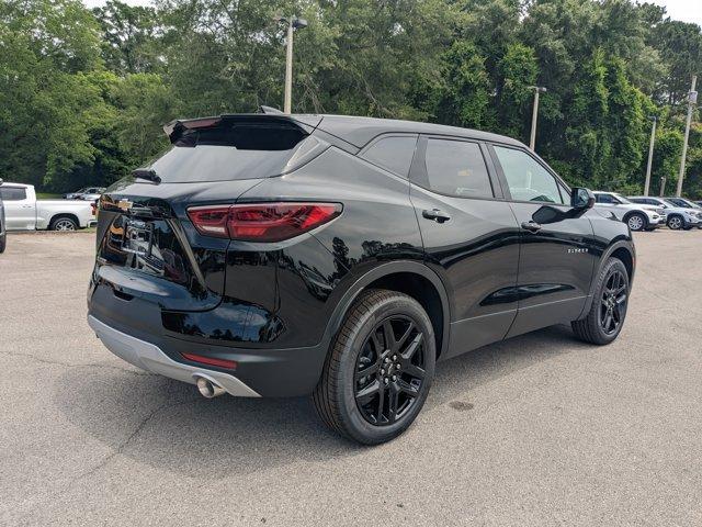 new 2025 Chevrolet Blazer car, priced at $33,984
