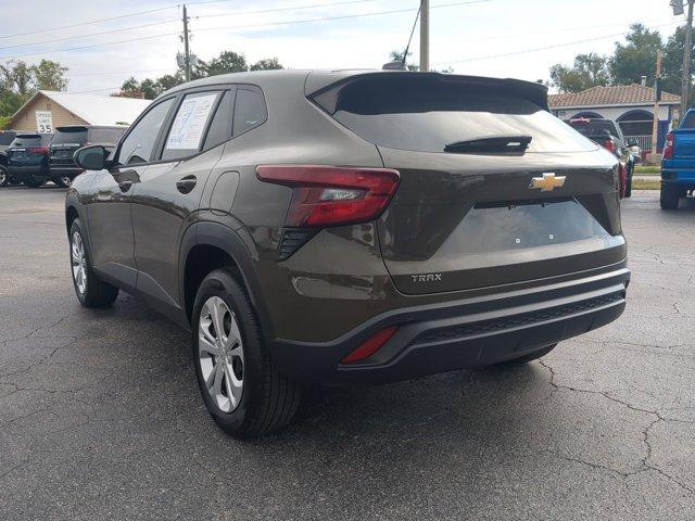 used 2024 Chevrolet Trax car, priced at $18,984