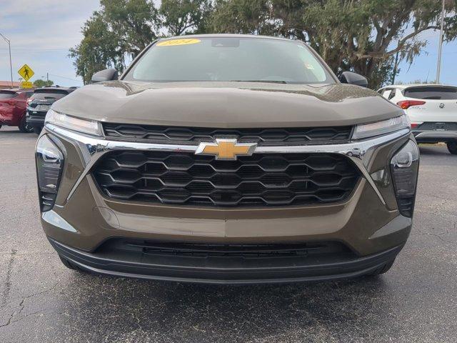 used 2024 Chevrolet Trax car, priced at $18,984