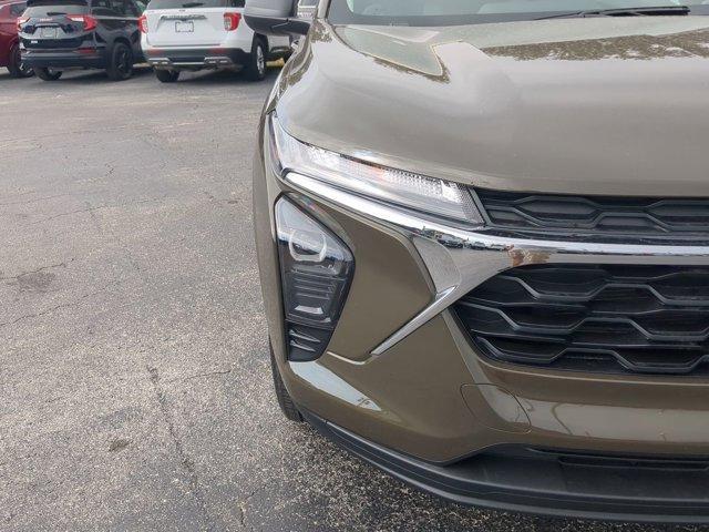 used 2024 Chevrolet Trax car, priced at $18,984