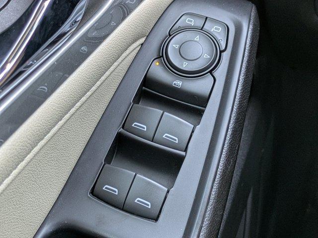 used 2023 Chevrolet Traverse car, priced at $23,384