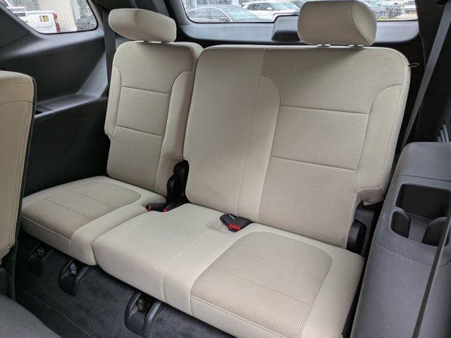 used 2022 Chevrolet Traverse car, priced at $23,484