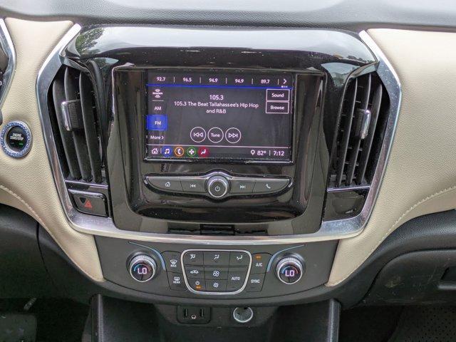 used 2022 Chevrolet Traverse car, priced at $23,484