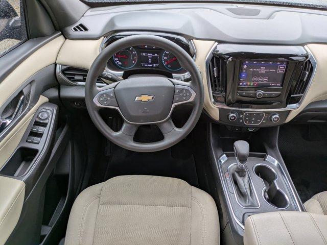 used 2022 Chevrolet Traverse car, priced at $23,484