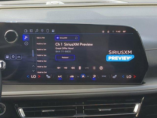 used 2024 Chevrolet Traverse car, priced at $39,384