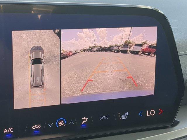 used 2024 Chevrolet Traverse car, priced at $39,384