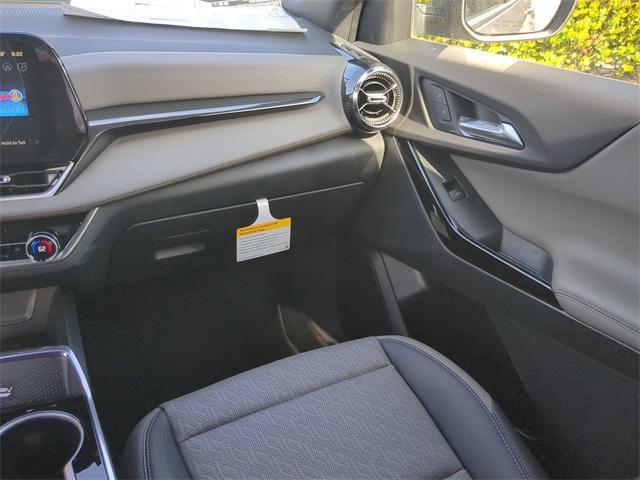 new 2026 Chevrolet Equinox car, priced at $31,801