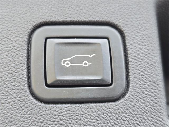 used 2022 Chevrolet Equinox car, priced at $20,999