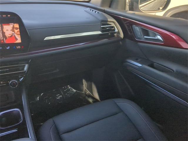 used 2024 Chevrolet Traverse car, priced at $47,999