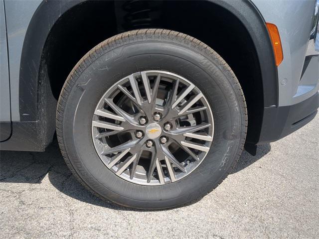 new 2025 Chevrolet Traverse car, priced at $45,499