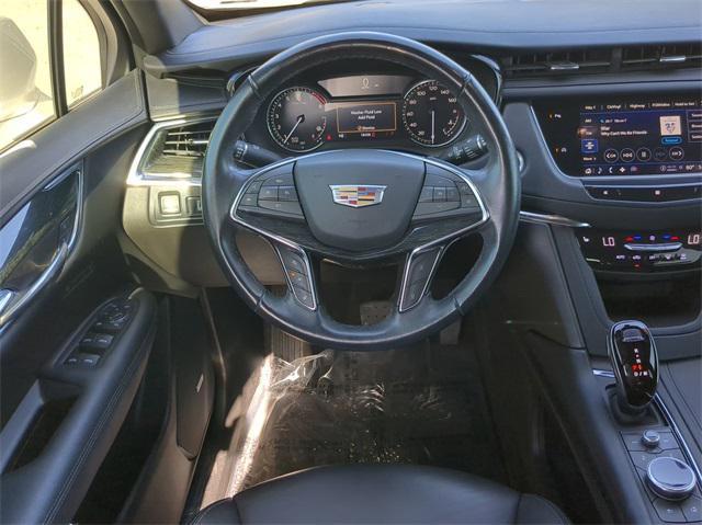 used 2021 Cadillac XT5 car, priced at $27,999