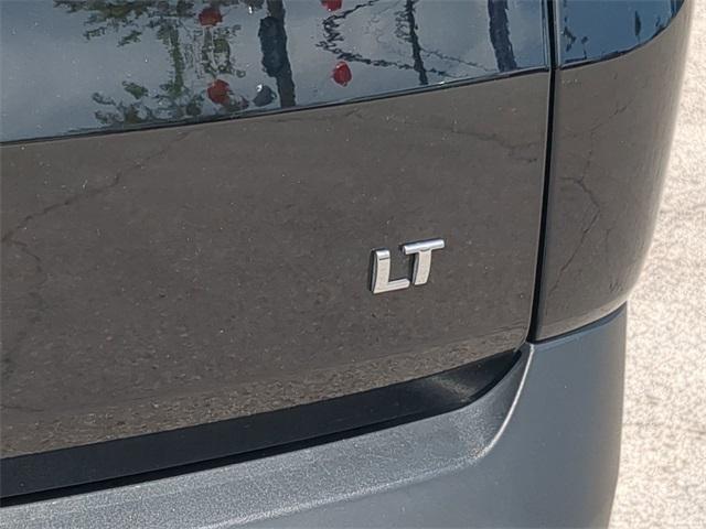 used 2023 Chevrolet Traverse car, priced at $28,999