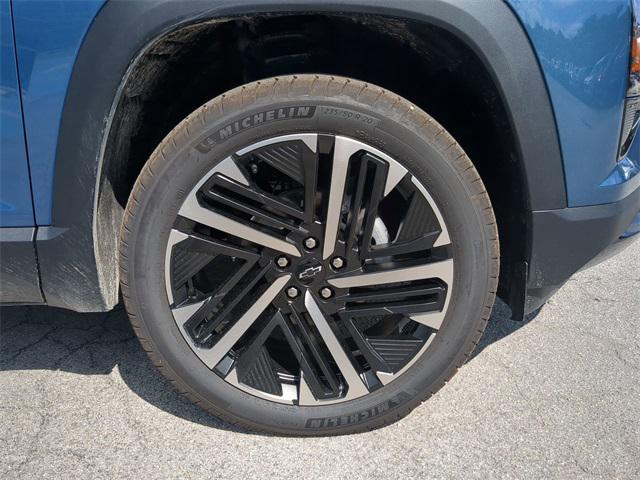 new 2026 Chevrolet Equinox car, priced at $33,950