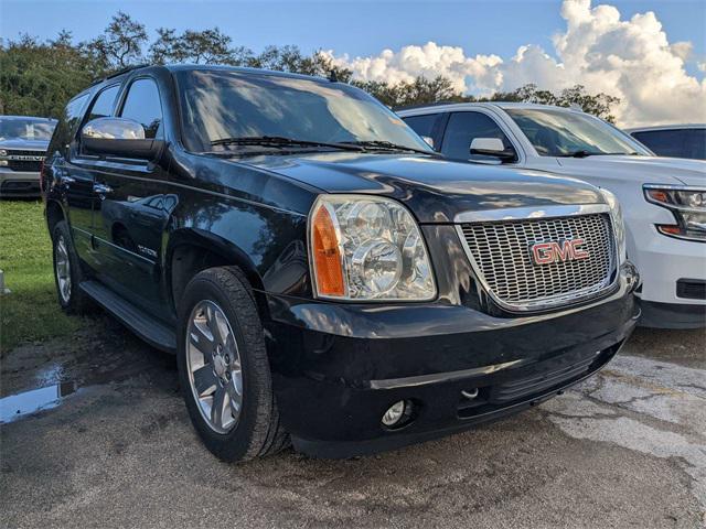 used 2014 GMC Yukon car, priced at $13,999