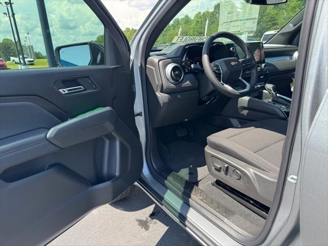 new 2025 Chevrolet Colorado car, priced at $33,495