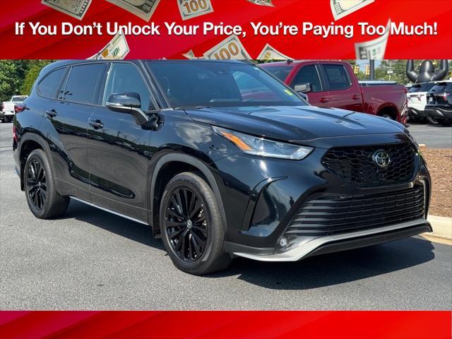 used 2023 Toyota Highlander car, priced at $45,862
