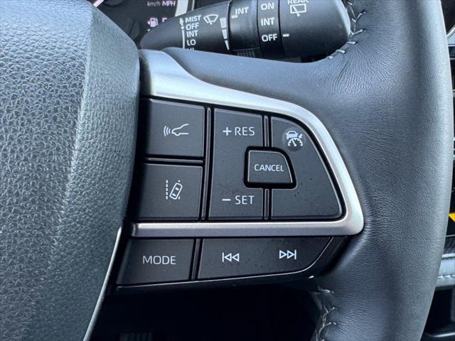 used 2023 Toyota Highlander car, priced at $45,862