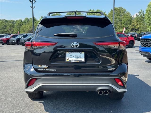 used 2023 Toyota Highlander car, priced at $45,862