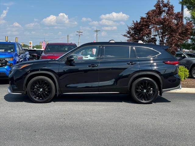 used 2023 Toyota Highlander car, priced at $45,862