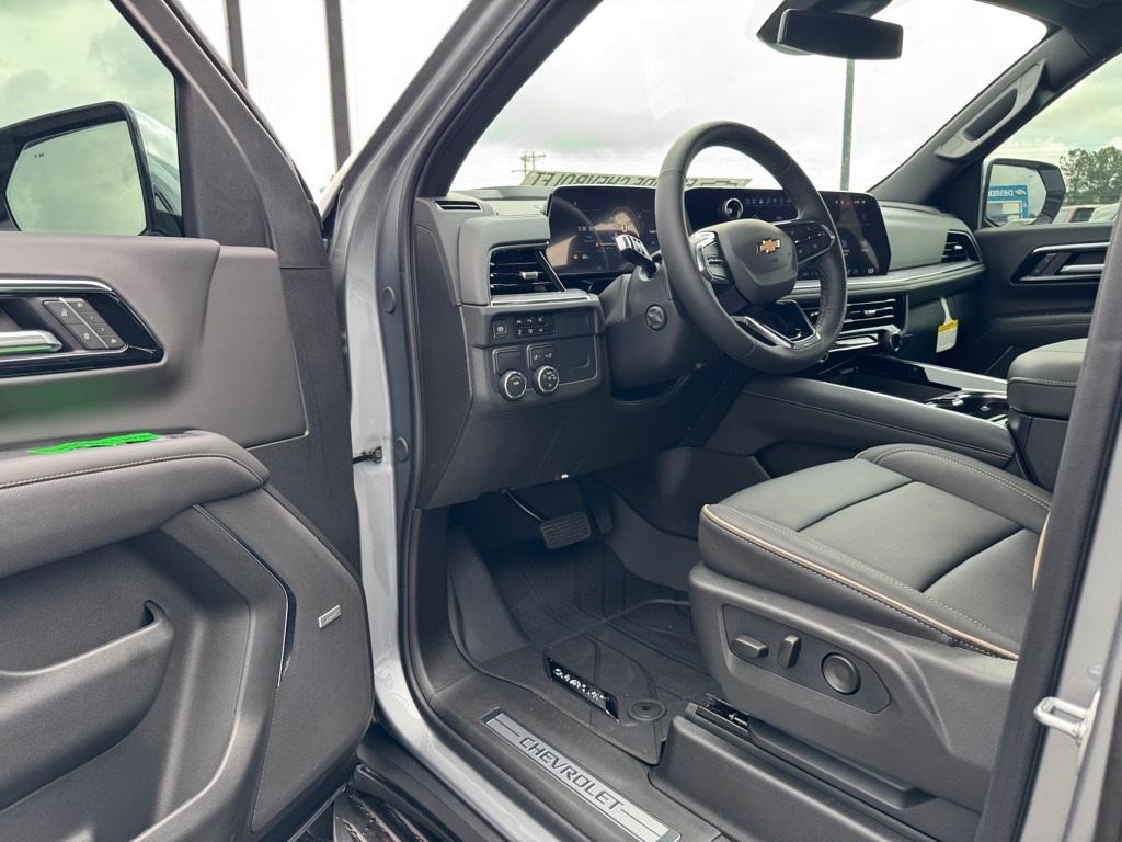 new 2025 Chevrolet Suburban car, priced at $73,540