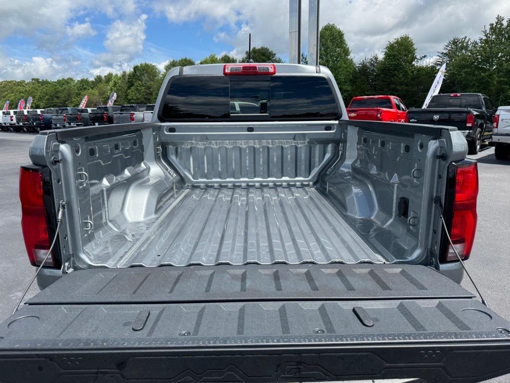 new 2025 Chevrolet Colorado car, priced at $35,965