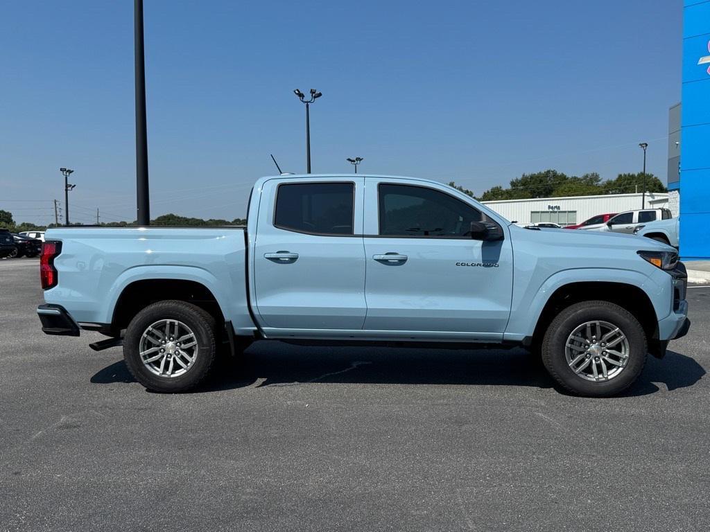 new 2025 Chevrolet Colorado car, priced at $33,365