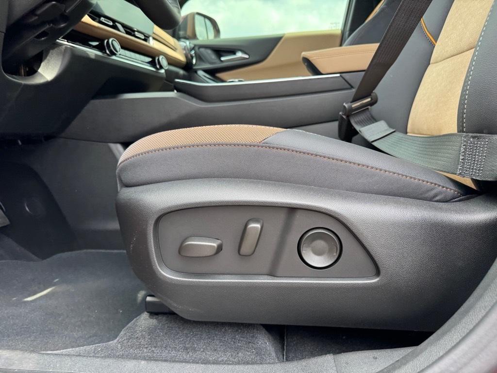 used 2026 Chevrolet Equinox car, priced at $36,862
