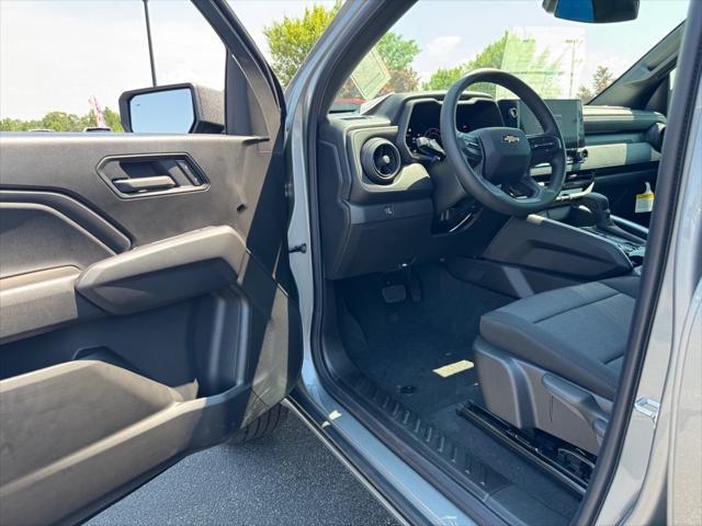 new 2025 Chevrolet Colorado car, priced at $30,740