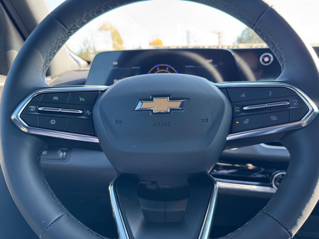 new 2026 Chevrolet Equinox car, priced at $26,590