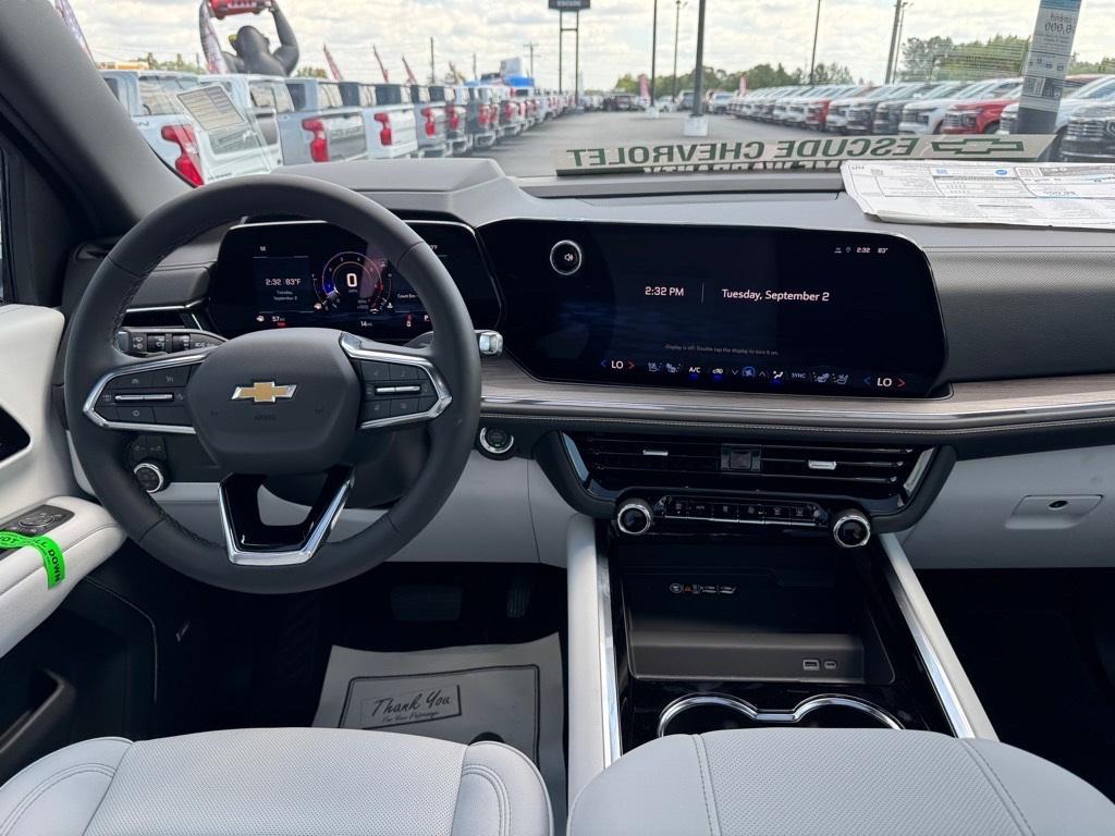 new 2025 Chevrolet Suburban car, priced at $81,135