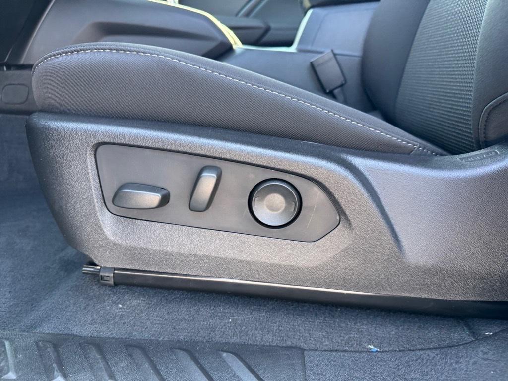 new 2025 Chevrolet Colorado car, priced at $33,365