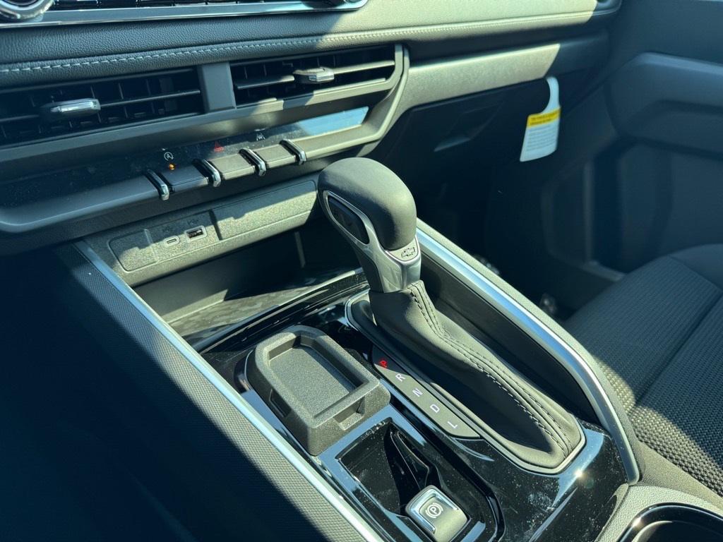 new 2025 Chevrolet Colorado car, priced at $33,365