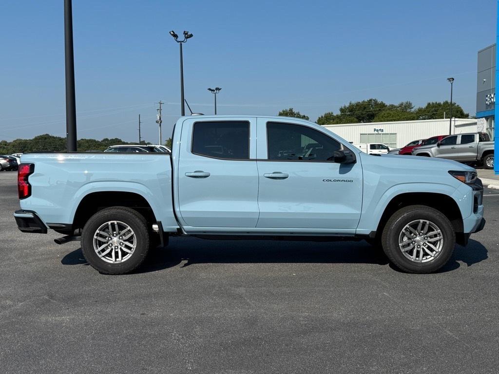 new 2025 Chevrolet Colorado car, priced at $33,365