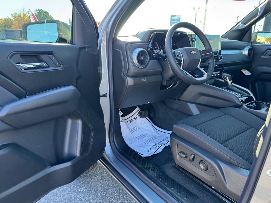new 2026 Chevrolet Colorado car, priced at $32,745
