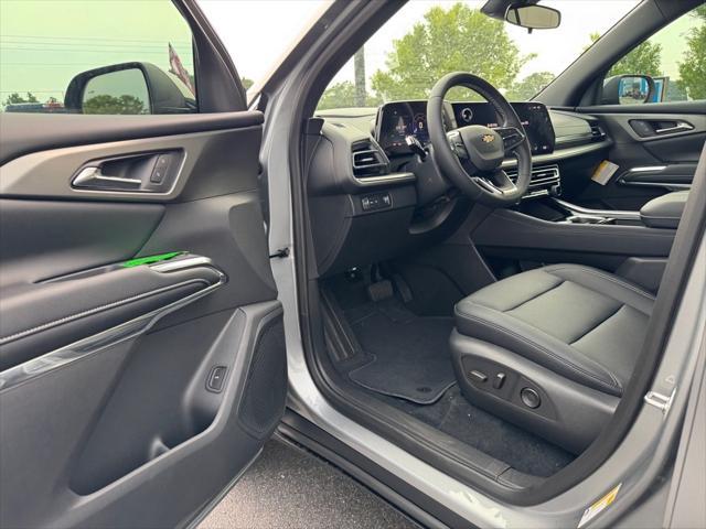 new 2025 Chevrolet Traverse car, priced at $42,743