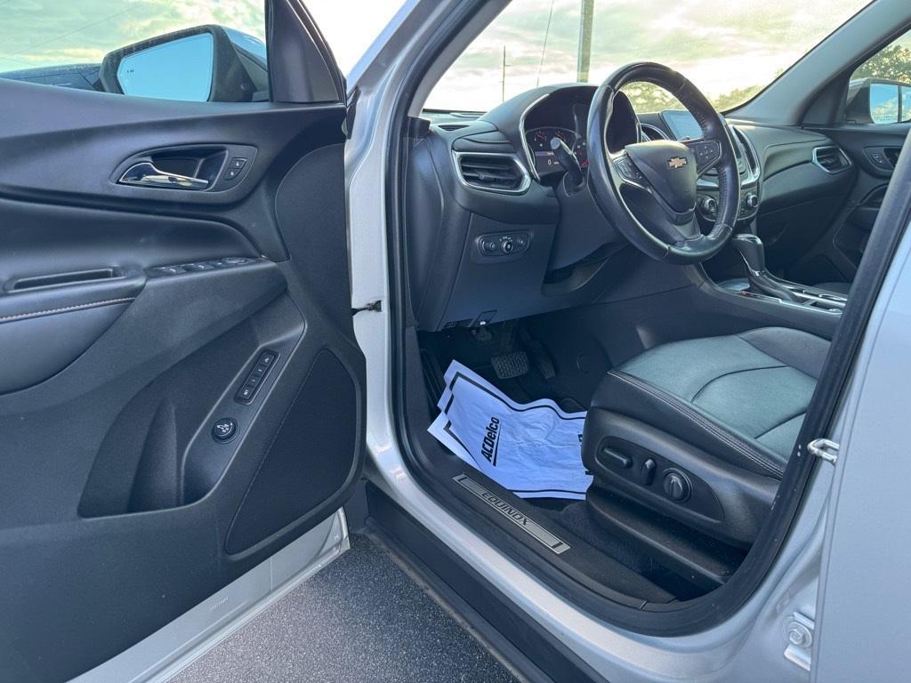 used 2021 Chevrolet Equinox car, priced at $21,862
