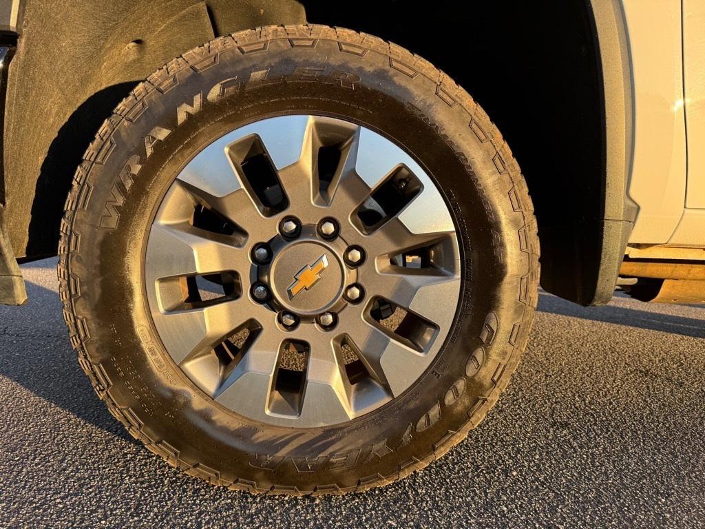 used 2025 Chevrolet Silverado 2500 car, priced at $49,673