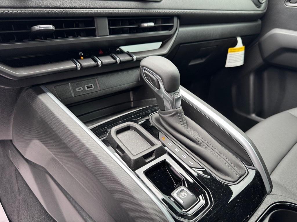 new 2025 Chevrolet Colorado car, priced at $36,460