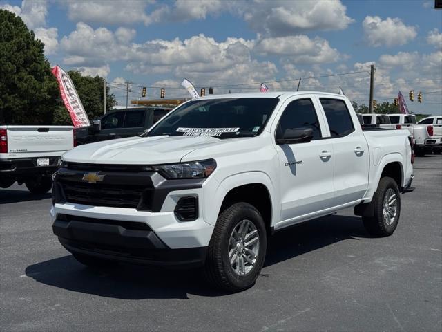 new 2025 Chevrolet Colorado car, priced at $33,495